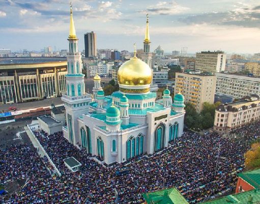 Москве нужны мечети!