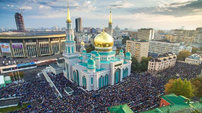 Москве нужны мечети!