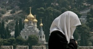 Христианин делает намазы, изучает арабский язык и основы Ислама