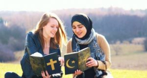 Как мусульманин должен относиться к христианину?