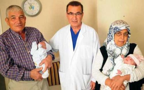 Мусульманка родила двойню в 56 лет
